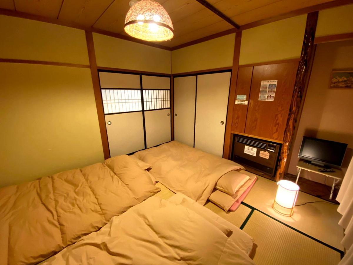 J-Hoppers Hida Takayama Guest House Takayama (Gifu) Exterior foto