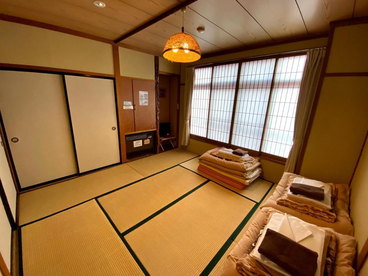 J-Hoppers Hida Takayama Guest House Takayama (Gifu) Exterior foto